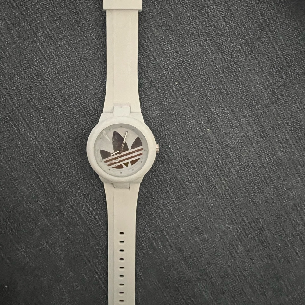 Adidas watch - Picture 2 of 2